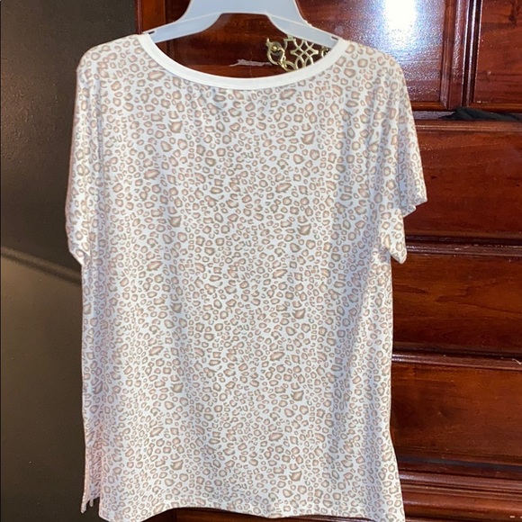 ANIMAL PRINT TOP - Picture 3 of 3